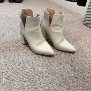 Steve Madden Cream Heeled Boots